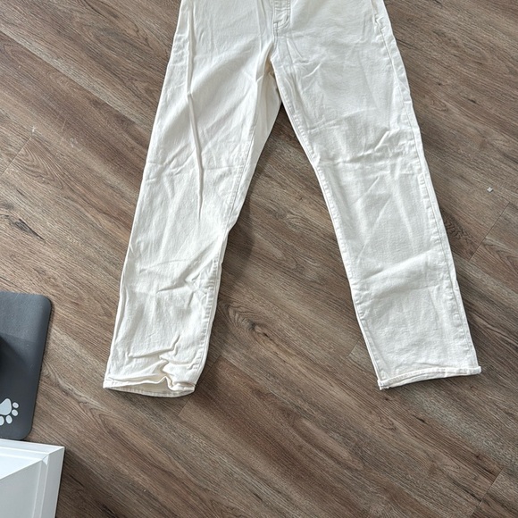Madewell the Curvy Cleo straight white jean - Picture 3 of 3